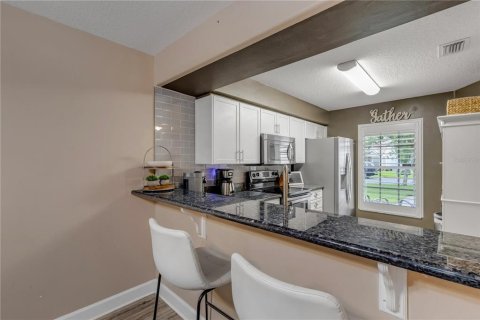 Townhouse in Port Orange, Florida 3 bedrooms, 150.32 sq.m. № 2102142 - photo 8