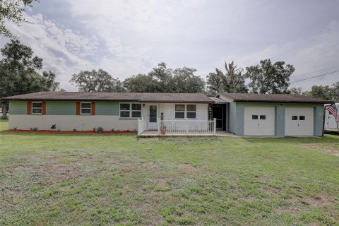 House in Odessa, Florida 4 bedrooms, 146.6 sq.m. № 2356763