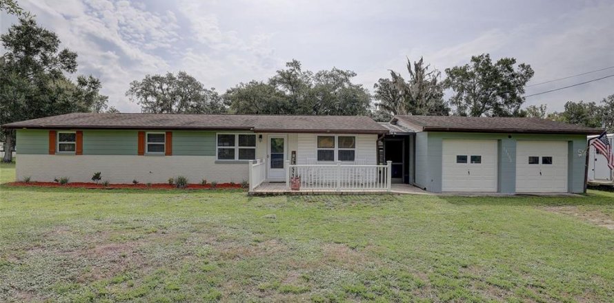 Casa en Odessa, Florida 4 dormitorios, 154.96 m2 № 2356763