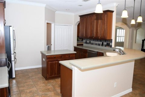 House in Ocoee, Florida 4 bedrooms, 288.74 sq.m. № 1912343 - photo 8