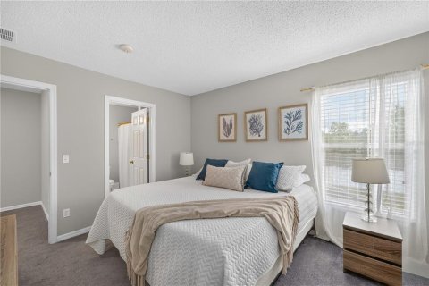 House in Davenport, Florida 5 bedrooms, 215.72 sq.m. № 2297071 - photo 8