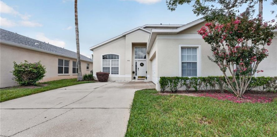 House in Davenport, Florida 5 bedrooms, 215.72 sq.m. № 2297071