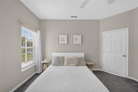 House in Davenport, Florida 5 bedrooms, 215.72 sq.m. № 2297071 - photo 30