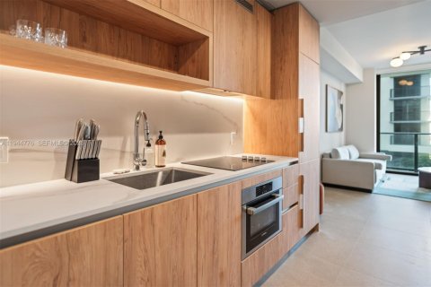 Condo in Miami, Florida, 1 bedroom  № 2060204 - photo 7