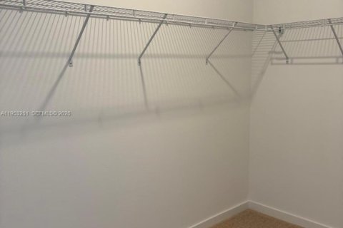 Townhouse in Florida City, Florida 3 bedrooms № 2011899 - photo 3