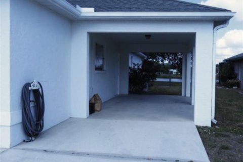 Villa ou maison à vendre à North Port, Floride: 3 chambres, 174.84 m2 № 2092551 - photo 2