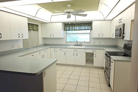 Villa ou maison à vendre à North Port, Floride: 3 chambres, 174.84 m2 № 2092551 - photo 5