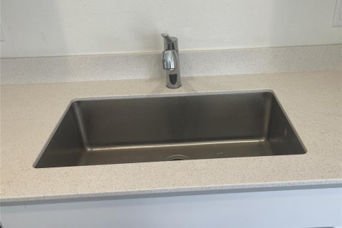 Adosado en alquiler en Kissimmee, Florida, 3 dormitorios, 161.46 m2 № 1883541 - foto 7