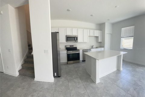 Adosado en alquiler en Kissimmee, Florida, 3 dormitorios, 161.46 m2 № 1883541 - foto 4