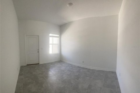 Adosado en alquiler en Kissimmee, Florida, 3 dormitorios, 161.46 m2 № 1883541 - foto 2