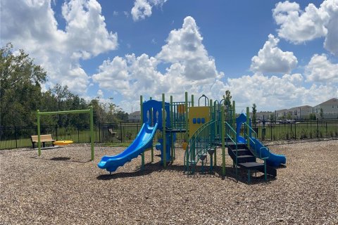 Adosado en alquiler en Kissimmee, Florida, 3 dormitorios, 161.46 m2 № 1883541 - foto 22