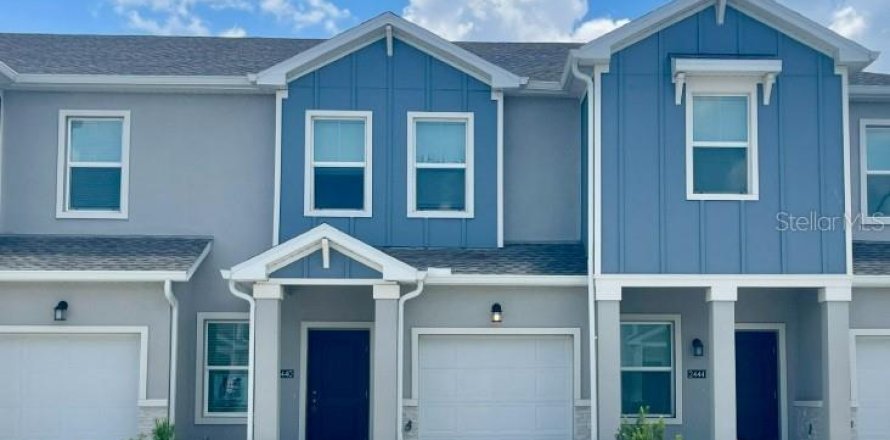 Adosado en Kissimmee, Florida 3 dormitorios, 161.46 m2 № 1883541
