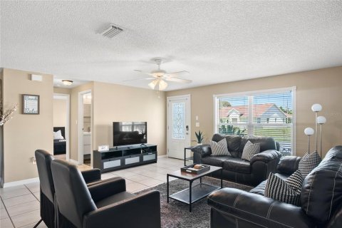 Casa en venta en Bradenton, Florida, 3 dormitorios, 152.92 m2 № 1822984 - foto 5