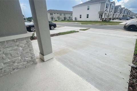 Touwnhouse à louer à Davenport, Floride: 3 chambres, 174.01 m2 № 2091422 - photo 13