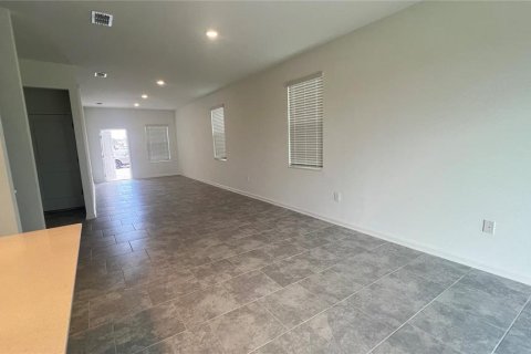 Touwnhouse à louer à Davenport, Floride: 3 chambres, 174.01 m2 № 2091422 - photo 21