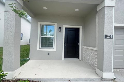 Touwnhouse à louer à Davenport, Floride: 3 chambres, 174.01 m2 № 2091422 - photo 12