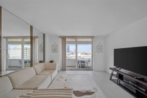 Condo in Miami Beach, Florida, 1 bedroom  № 2051443 - photo 6