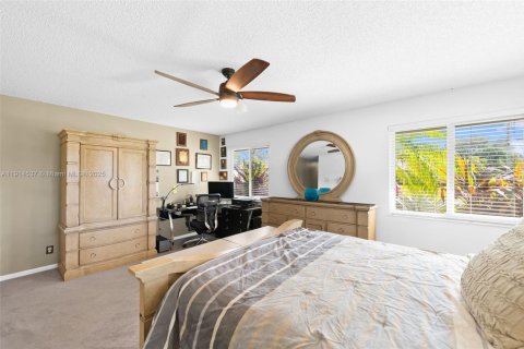 Casa en venta en Plantation, Florida, 3 dormitorios, 218.69 m2 № 1970564 - foto 9