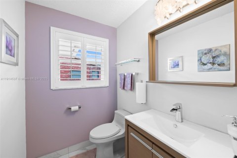 Casa en venta en Plantation, Florida, 3 dormitorios, 218.69 m2 № 1970564 - foto 19