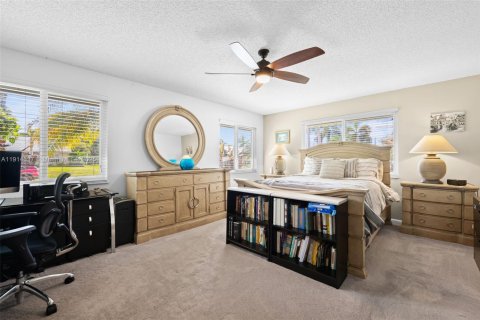 Casa en venta en Plantation, Florida, 3 dormitorios, 218.69 m2 № 1970564 - foto 8