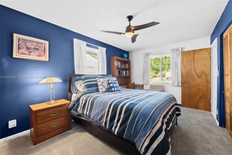 Casa en venta en Plantation, Florida, 3 dormitorios, 218.69 m2 № 1970564 - foto 18