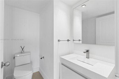 Condominio en venta en Miami, Florida, 3 dormitorios, 194.07 m2 № 2028570 - foto 18