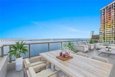 Condominio en venta en Miami, Florida, 3 dormitorios, 194.07 m2 № 2028570 - foto 4