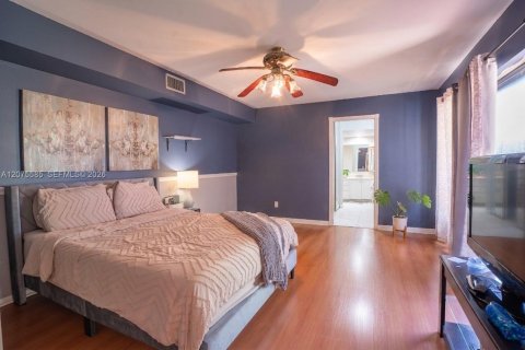 Adosado en venta en Greenacres, Florida, 3 dormitorios, 138.24 m2 № 2313998 - foto 10