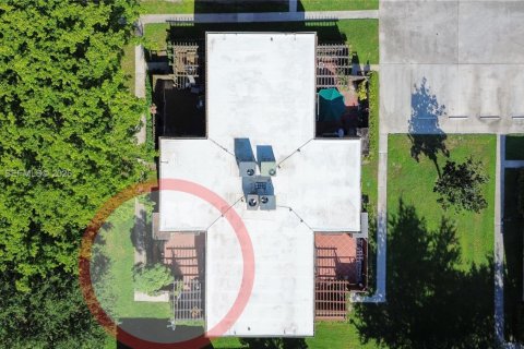 Adosado en venta en Greenacres, Florida, 3 dormitorios, 138.24 m2 № 2313998 - foto 2