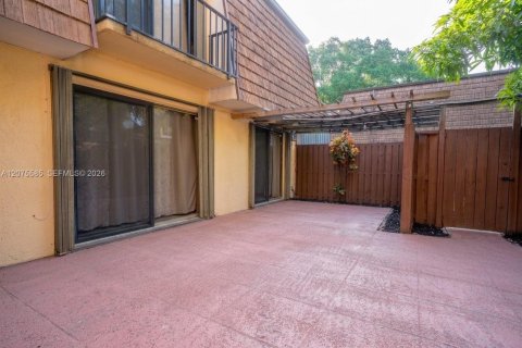Adosado en venta en Greenacres, Florida, 3 dormitorios, 138.24 m2 № 2313998 - foto 3