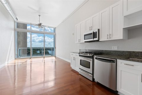 Condominio en alquiler en Orlando, Florida, 1 dormitorio, 48.31 m2 № 1878252 - foto 12