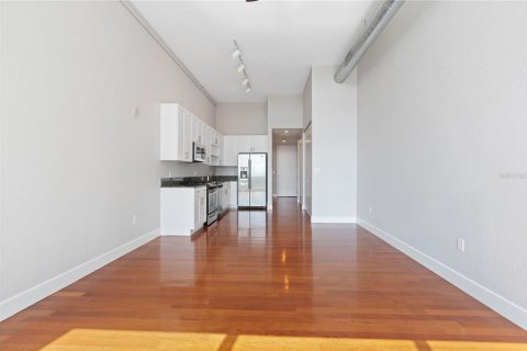 Condominio en alquiler en Orlando, Florida, 1 dormitorio, 48.31 m2 № 1878252 - foto 18