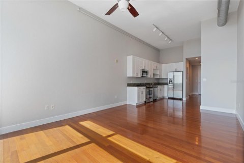 Condominio en alquiler en Orlando, Florida, 1 dormitorio, 48.31 m2 № 1878252 - foto 19