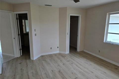 Villa ou maison à louer à Port Charlotte, Floride: 3 chambres, 152.82 m2 № 1814954 - photo 5