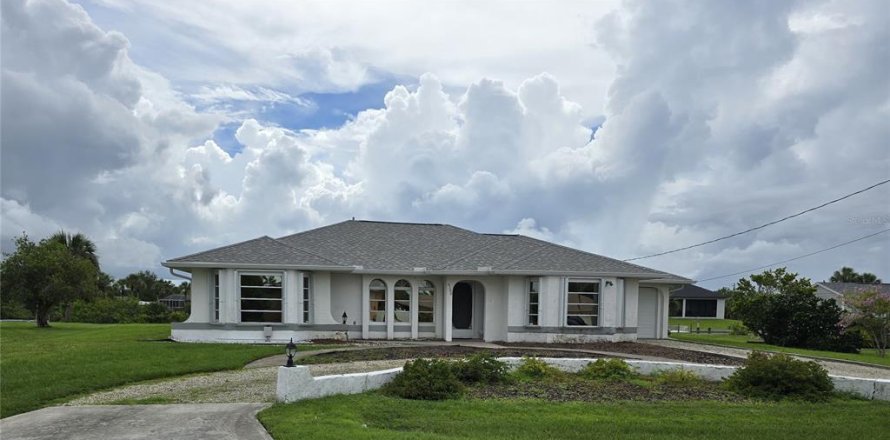 Villa ou maison à Port Charlotte, Floride 3 chambres, 152.82 m2 № 1814954