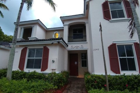 Townhouse in Homestead, Florida 4 bedrooms, 143.44 sq.m. № 2154536 - photo 1