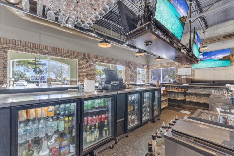 Immobilier commercial à vendre à Miami, Floride № 2036368 - photo 10