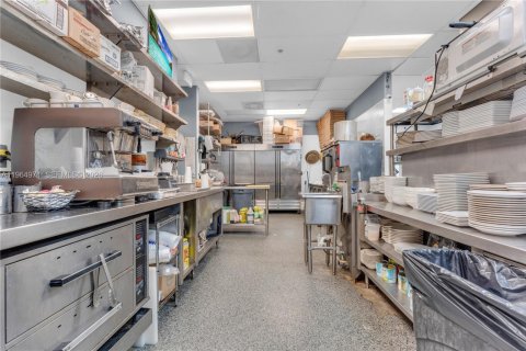 Immobilier commercial à vendre à Miami, Floride № 2036368 - photo 14