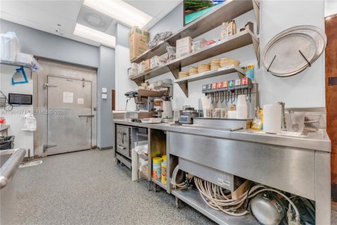 Immobilier commercial à vendre à Miami, Floride № 2036368 - photo 17