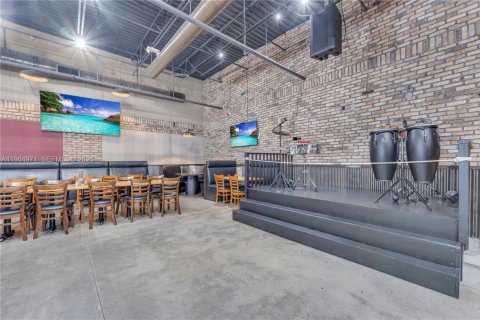 Immobilier commercial à vendre à Miami, Floride № 2036368 - photo 7