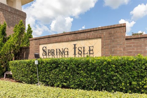 Townhouse in Orlando, Florida 2 bedrooms, 192.68 sq.m. № 2216976 - photo 17