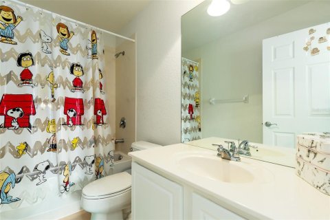 Townhouse in Orlando, Florida 2 bedrooms, 192.68 sq.m. № 2216976 - photo 13