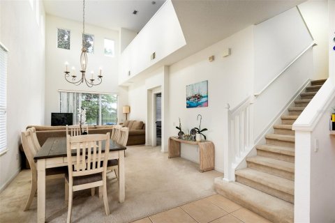 Townhouse in Orlando, Florida 2 bedrooms, 192.68 sq.m. № 2216976 - photo 5