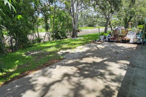 House in Pinellas Park, Florida 3 bedrooms, 103.03 sq.m. № 1822968 - photo 3
