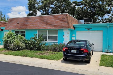 House in Pinellas Park, Florida 3 bedrooms, 103.03 sq.m. № 1822968 - photo 2
