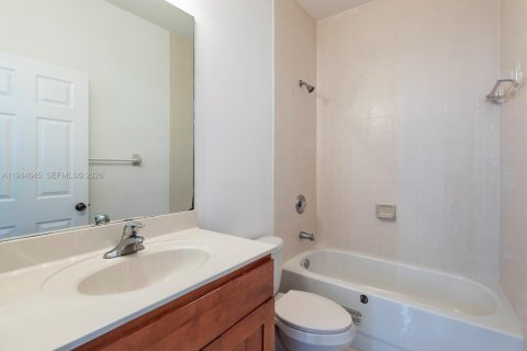 Condominio en alquiler en Miami, Florida, 2 dormitorios, 111.95 m2 № 2057877 - foto 18