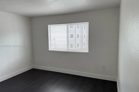 Condo in Homestead, Florida, 2 bedrooms  № 2153144 - photo 4