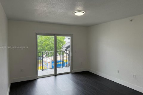 Condo in Homestead, Florida, 2 bedrooms  № 2153144 - photo 20