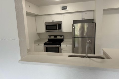 Condo in Homestead, Florida, 2 bedrooms  № 2153144 - photo 13