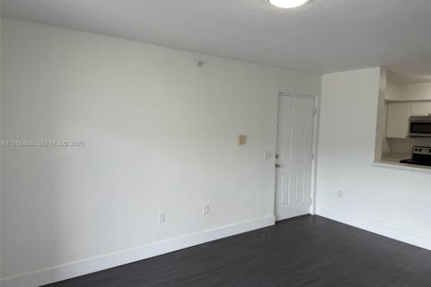 Condo in Homestead, Florida, 2 bedrooms  № 2153144 - photo 18